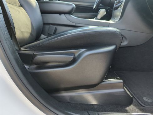 Used 2020 Jeep Grand Cherokee Altitude image 38