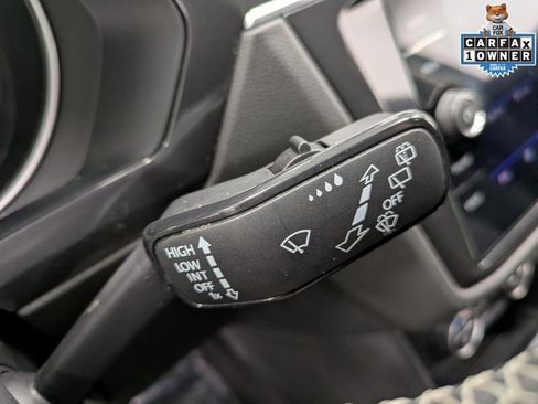 Used 2021 Volkswagen Tiguan SE w/ Panoramic Sunroof Package image 19