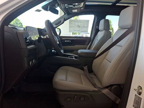 New 2026 Chevrolet Tahoe Z71 w/ Comfort Package AWD/4WD image 10