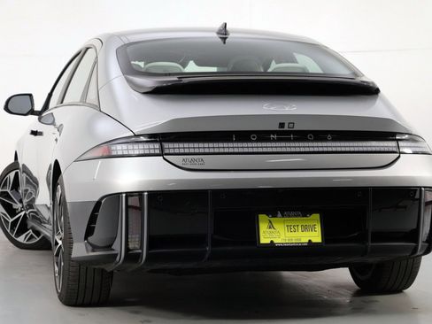 Used 2023 Hyundai Ioniq 6 SEL image 5