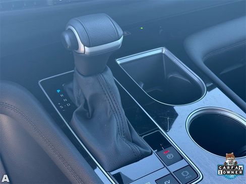 Used 2025 Toyota Sienna Platinum image 22