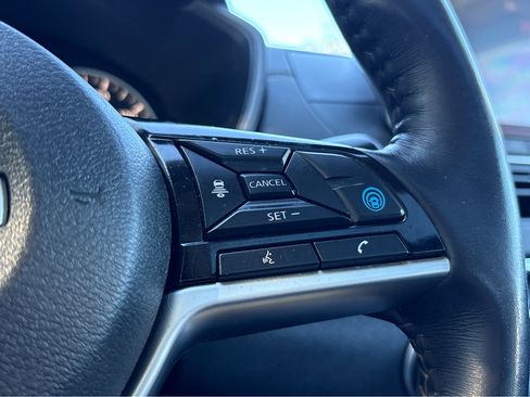 Used 2019 Nissan Altima 2.5 SV image 15