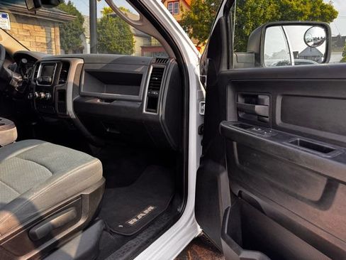 Used 2013 RAM 1500 Express AWD/4WD image 29