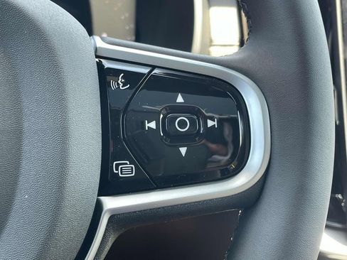 New 2026 Volvo XC90 B6 Plus w/ Protection Package Premier image 14