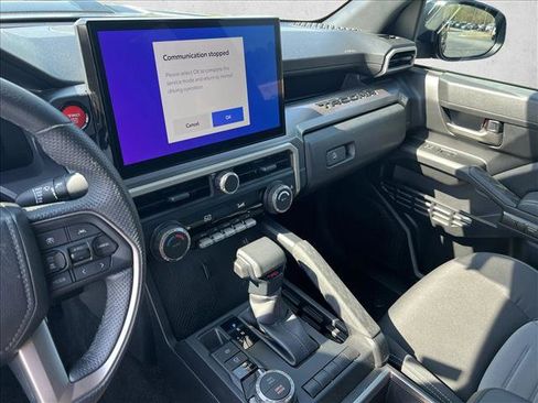 Used 2024 Toyota Tacoma TRD Sport image 14