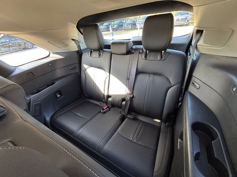 Used 2025 MAZDA CX-90 3.3 Turbo w/ Preferred Package image 31