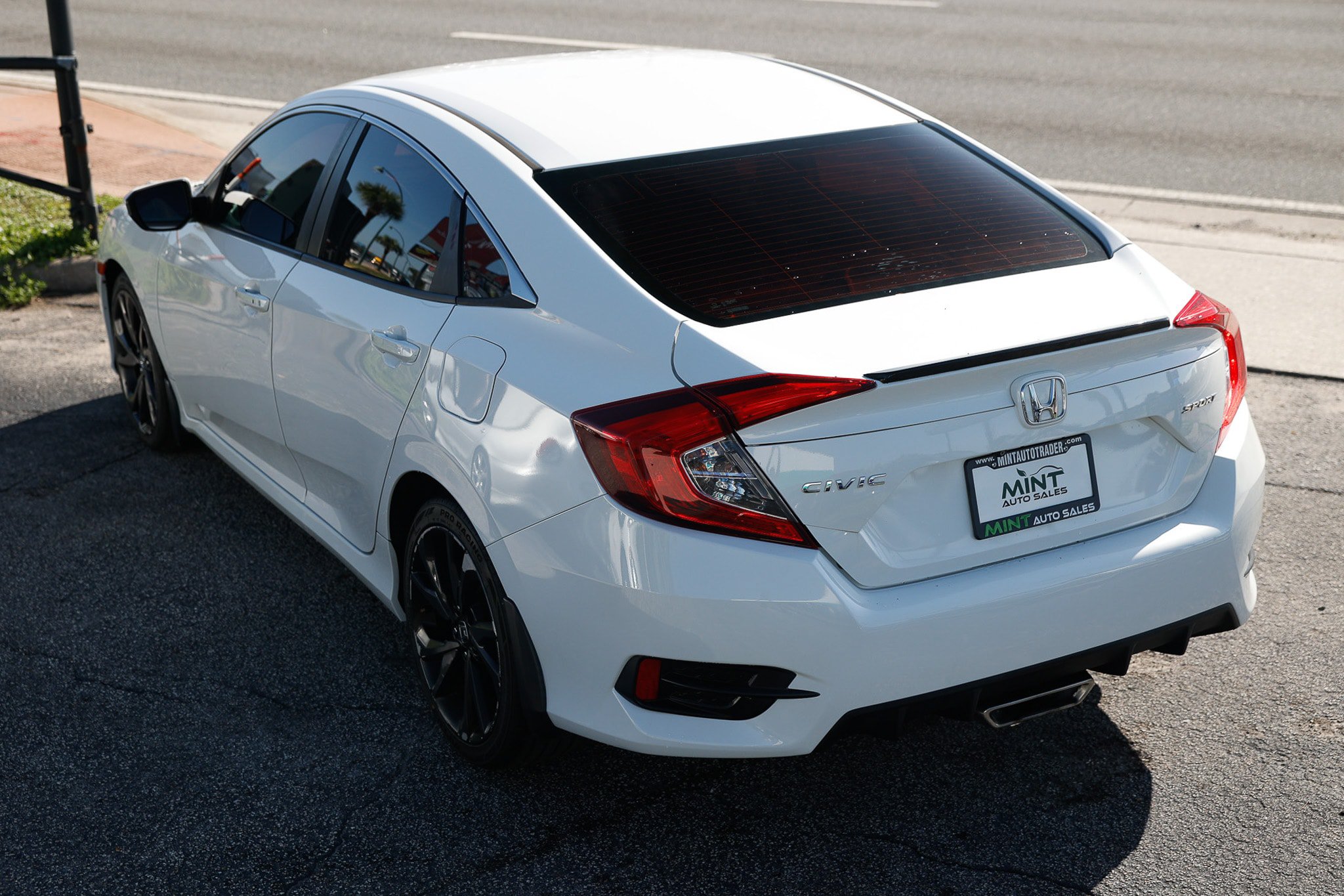 Used 2019 Honda Civic Sport image 8