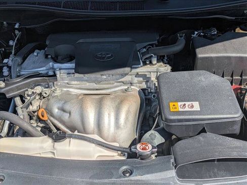 Used 2017 Toyota Camry LE image 20