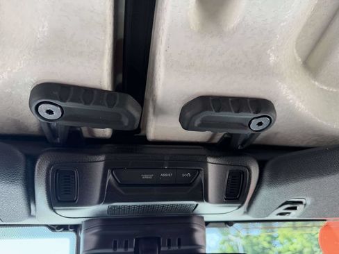 Used 2025 Jeep Wrangler Unlimited Sport AWD/4WD image 39
