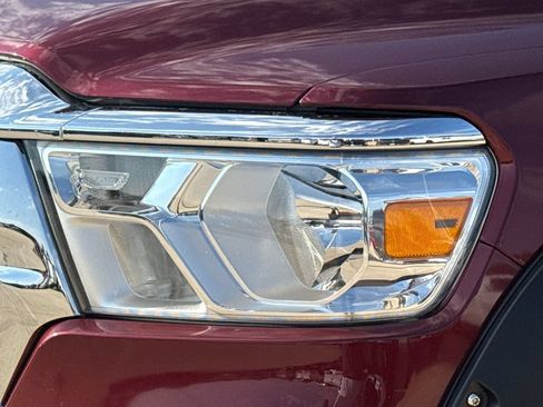 Used 2019 RAM 1500 Big Horn AWD/4WD image 4