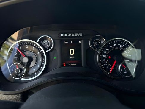 Used 2019 RAM 1500 Big Horn AWD/4WD image 24