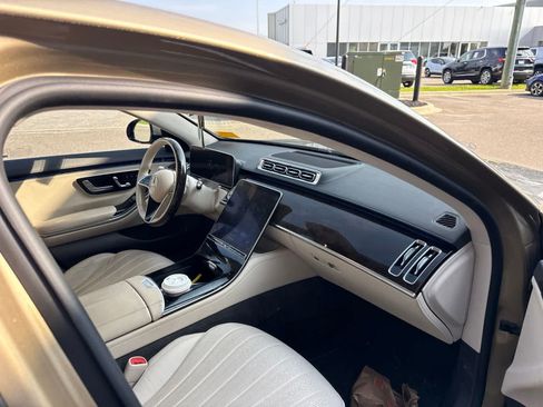 Used 2023 Mercedes-Benz S 500 4MATIC image 13