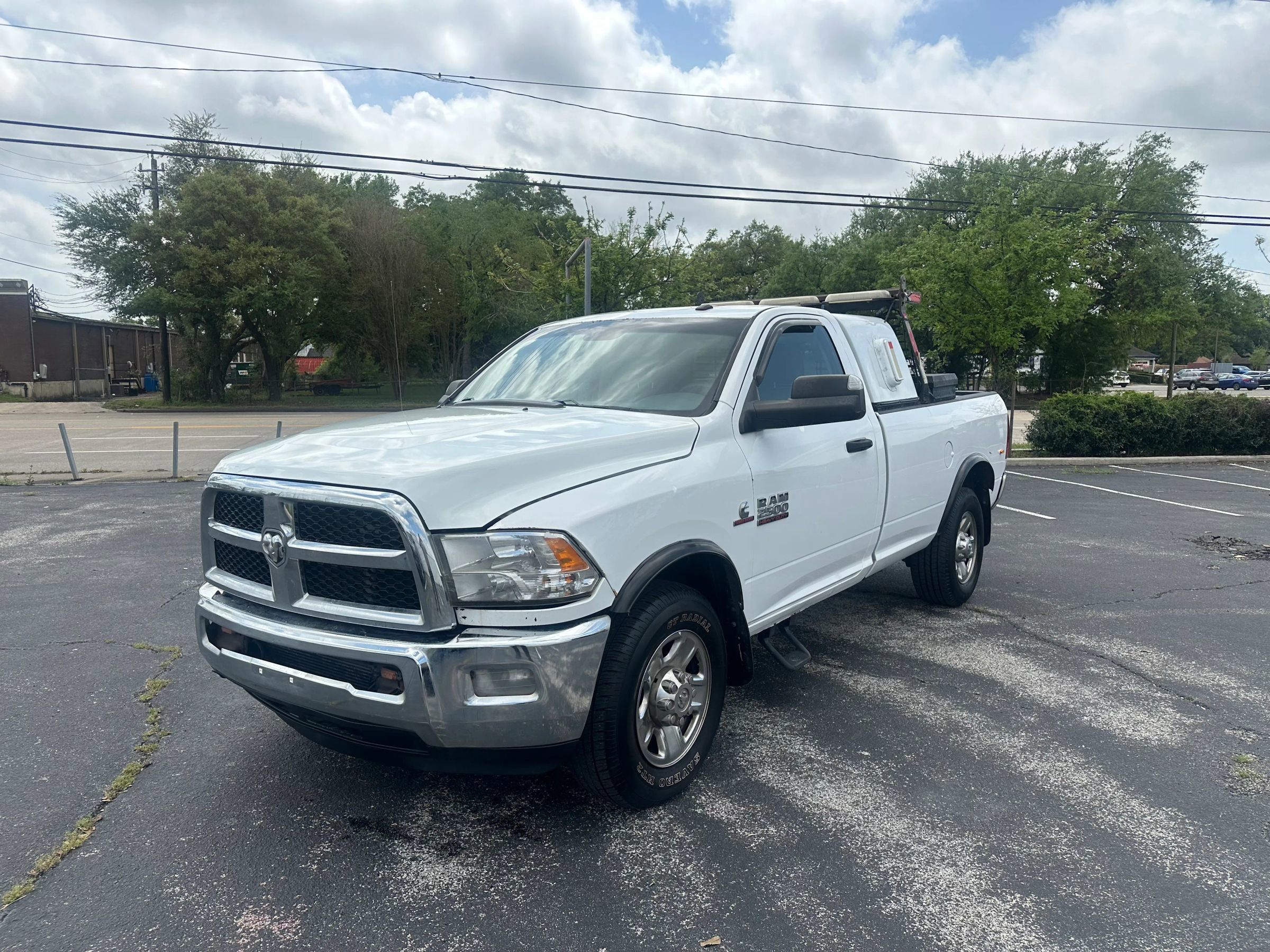 Used 2018 RAM 2500 Tradesman w/ Chrome Appearance Group RWD image 1