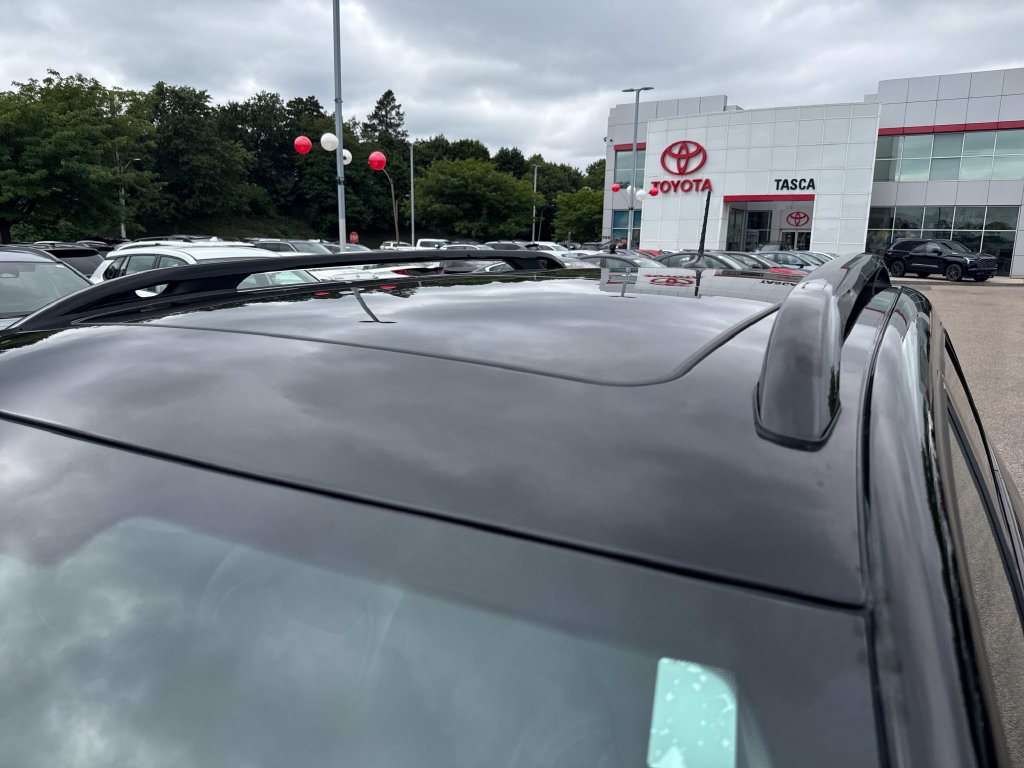 Used 2022 Jeep Cherokee Limited AWD/4WD image 42