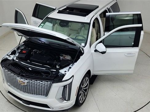 Used 2025 Cadillac Escalade ESV Premium Luxury Platinum image 89