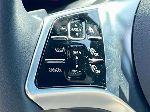 Certified 2026 Mercedes-Benz GLC 300 4MATIC image 26
