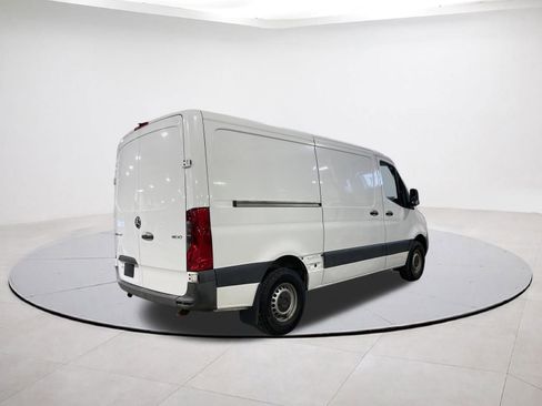 Used 2019 Mercedes-Benz Sprinter 144 image 7