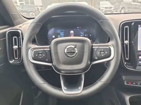 Used 2026 Volvo XC40 B5 Ultra w/ Climate Package AWD/4WD image 29