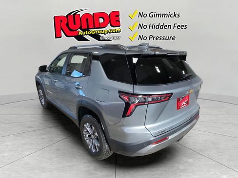 New 2026 Chevrolet Equinox LT w/ Convenience Package II image 2