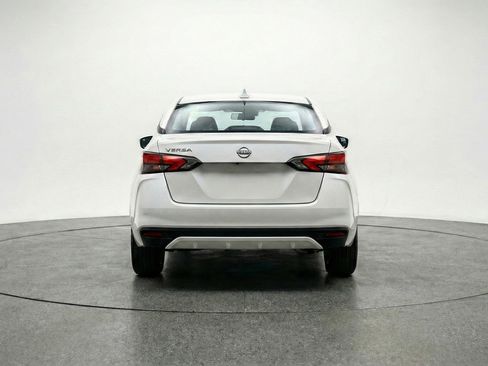 Used 2025 Nissan Versa SV FWD image 7