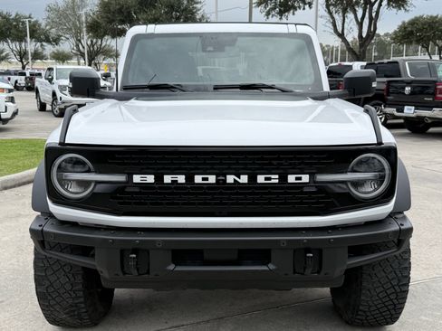 Used 2023 Ford Bronco Wildtrak image 10