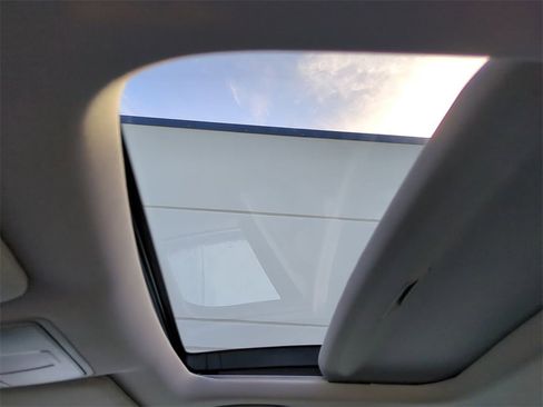 Certified 2023 Acura TLX w/ Technology Package image 20