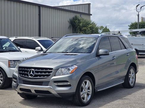 Used 2015 Mercedes-Benz ML 250 BlueTEC 4MATIC image 4
