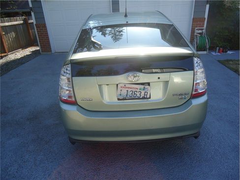 Used 2007 Toyota Prius Touring FWD image 7