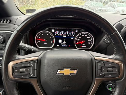 Used 2022 Chevrolet Silverado 2500 High Country w/ Z71 Off-Road Package image 26