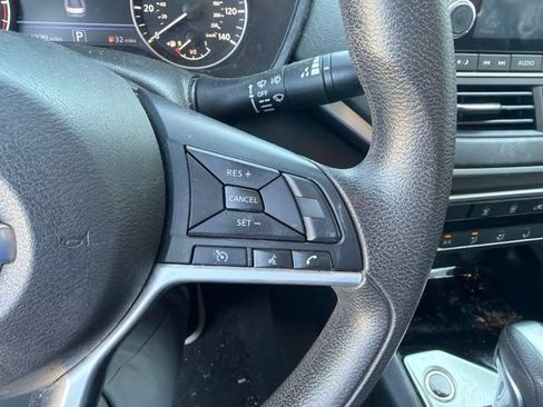 Used 2021 Nissan Altima 2.5 SV FWD image 13