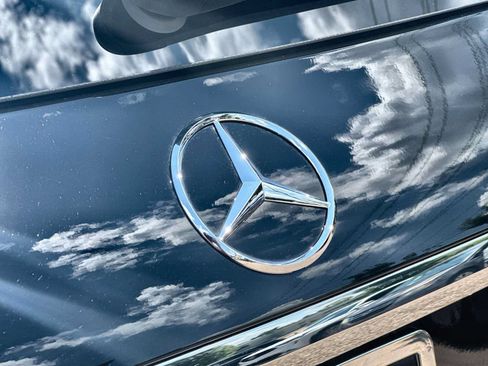 Used 2026 Mercedes-Benz GLE 450e 4MATIC image 17