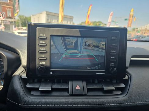 Used 2022 Toyota RAV4 XLE w/ XLE Grade Weather Package AWD/4WD image 27
