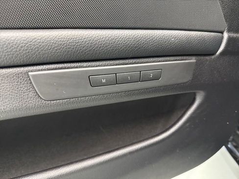 Used 2011 BMW 528i Sedan image 19