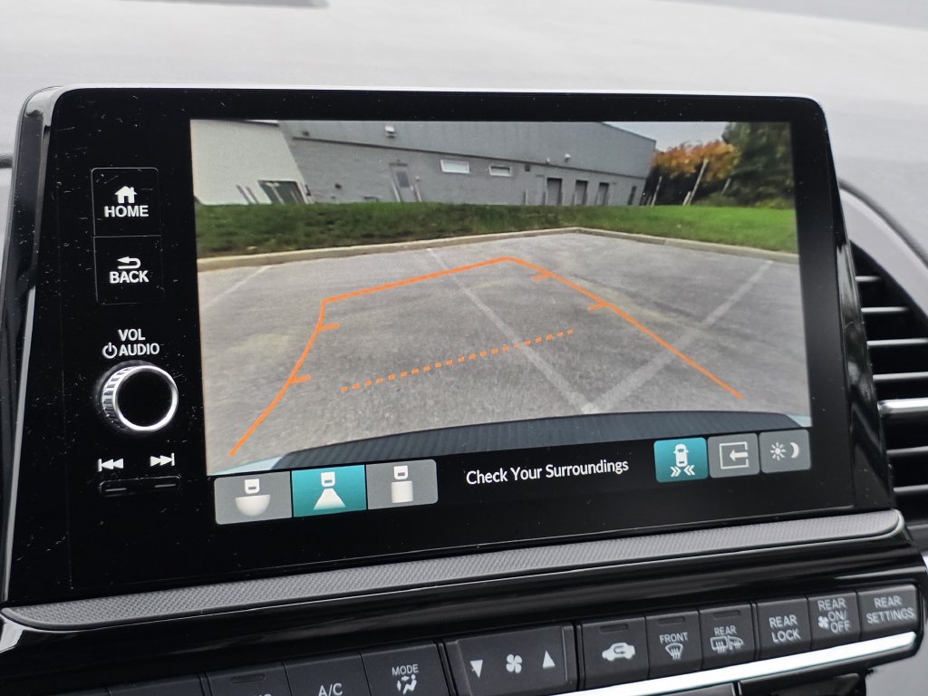 Used 2025 Honda Odyssey Touring image 24