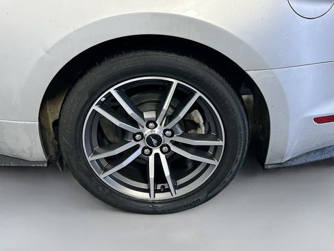 Used 2016 Ford Mustang Premium RWD image 29