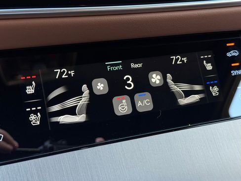 New 2026 Genesis GV70 2.5T Advanced image 33