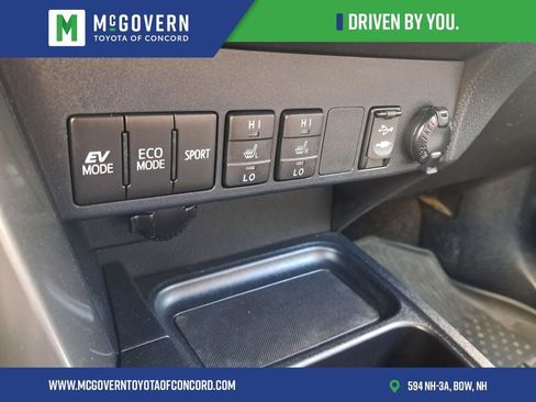 Used 2017 Toyota RAV4 Limited w/ Carpet Mat Package AWD/4WD image 28