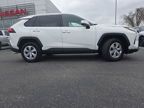 Used 2025 Toyota RAV4 LE AWD/4WD image 6