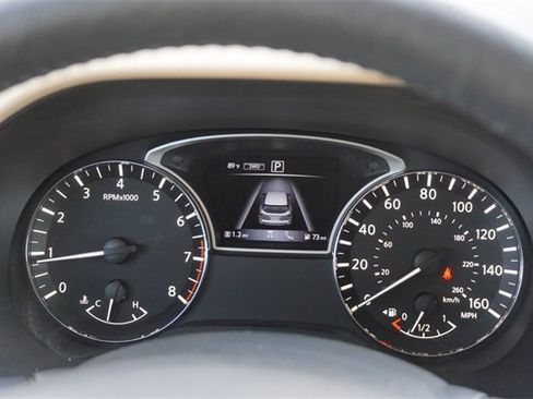 Used 2018 Nissan Pathfinder Platinum image 37