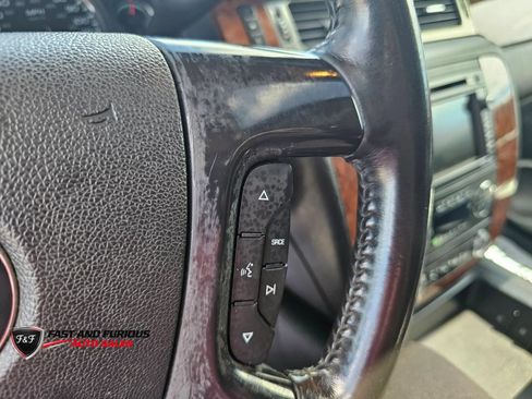 Used 2007 Chevrolet Tahoe LTZ w/ LTZ Preferred Equipment Group AWD/4WD image 21