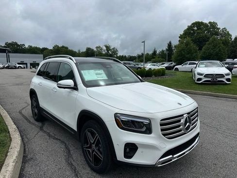 New 2026 Mercedes-Benz GLB 250 4MATIC image 7