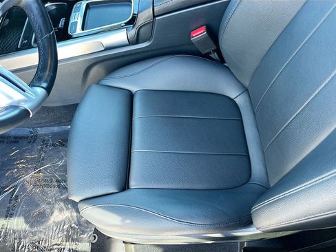 Used 2024 Mercedes-Benz GLB 250 image 18