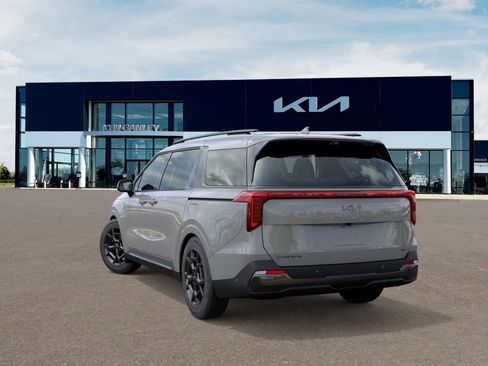New 2025 Kia Carnival SX Prestige image 4