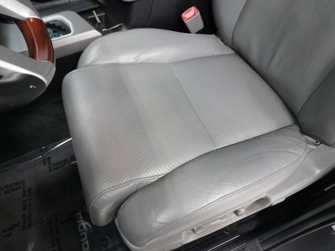 Used 2015 Toyota Sequoia Platinum image 11