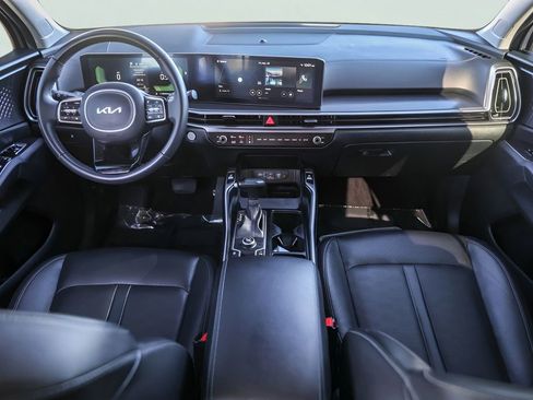 Used 2025 Kia Sorento S image 26