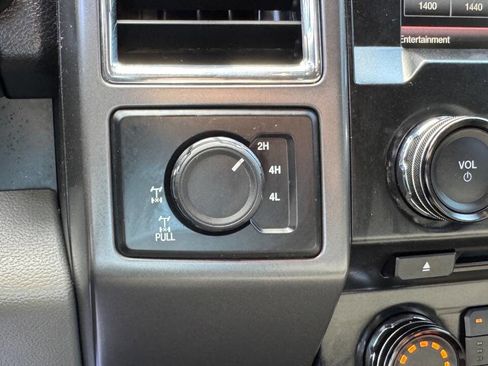 Used 2015 Ford F150 XLT w/ Equipment Group 302A Luxury image 19