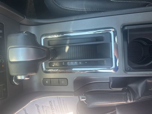 Used 2010 Ford Mustang GT RWD image 20