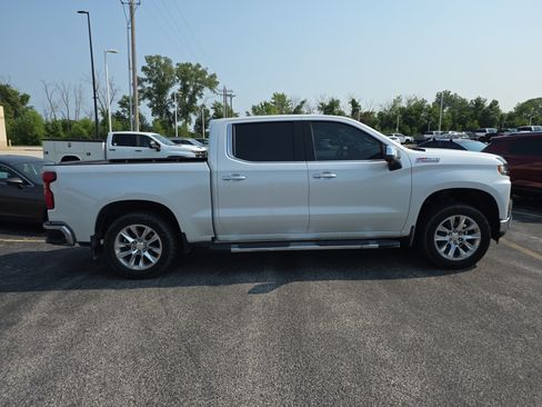 Used 2020 Chevrolet Silverado 1500 LTZ w/ LTZ Premium Package AWD/4WD image 3