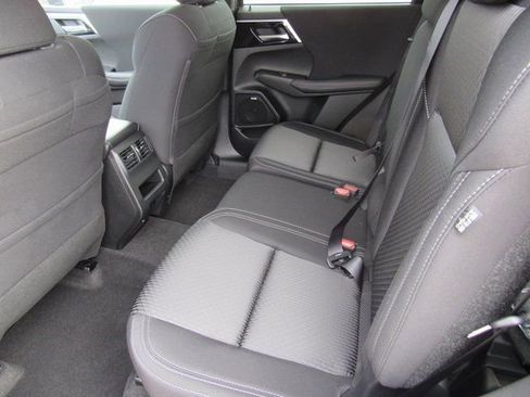 New 2026 Mitsubishi Outlander ES FWD image 8