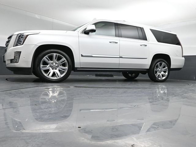 Used 2018 Cadillac Escalade ESV Premium Luxury AWD/4WD image 41
